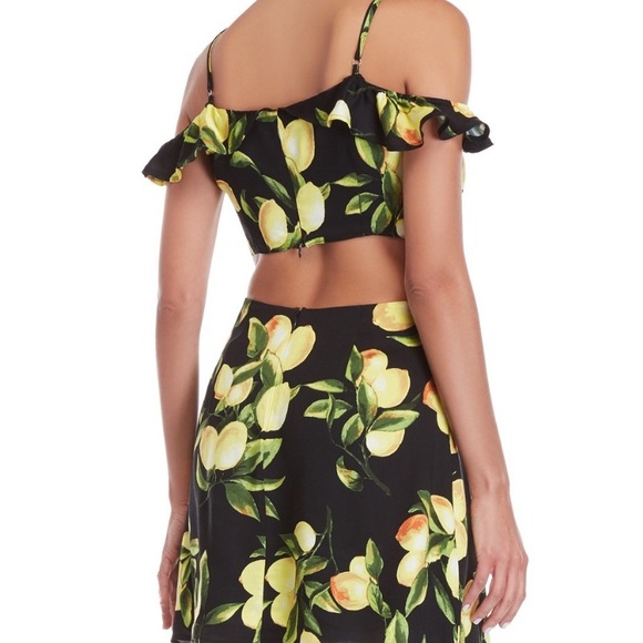 HONEY PUNCH Black Cut Out Lemon Print Off The Shoulder Mini Dress - Picture 2 of 8